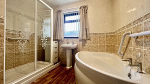 Photo 18- click for photo gallery